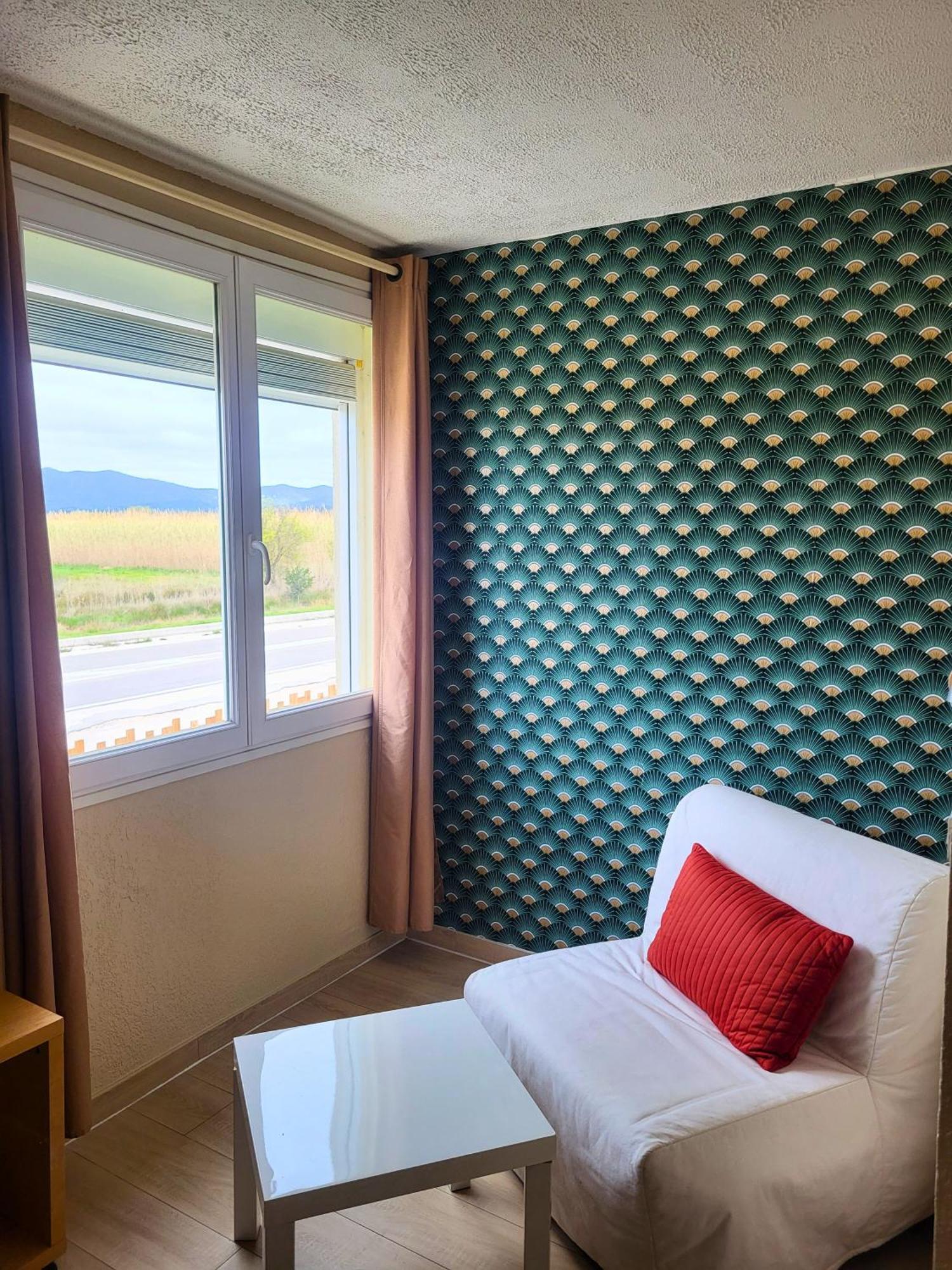Hotel De La Mer อิแยร์ ภายนอก รูปภาพ